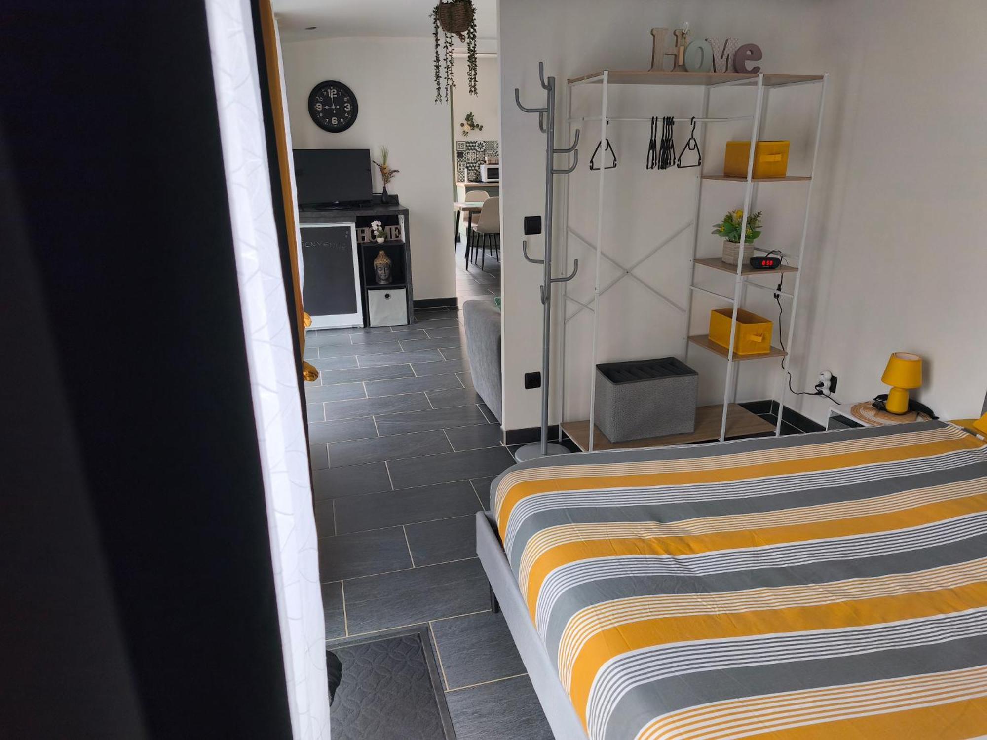Grand Studio 2 Personnes Saint-Amand-Mont-Rond Esterno foto
